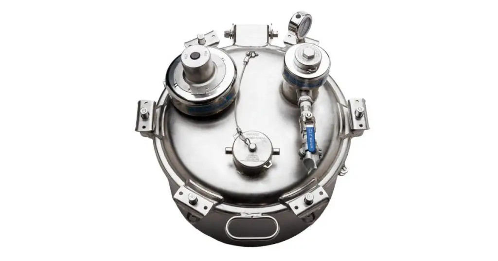 How To Choose the Right Manway Gaskets for Your Tanker Truck